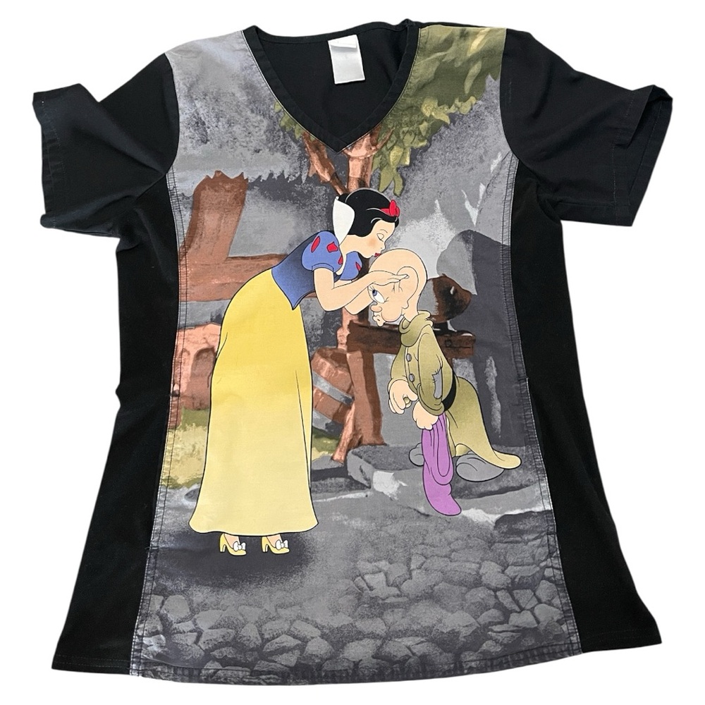 Disney Black Adult Woman’s Scrub with Snow White and Dopey. Size S